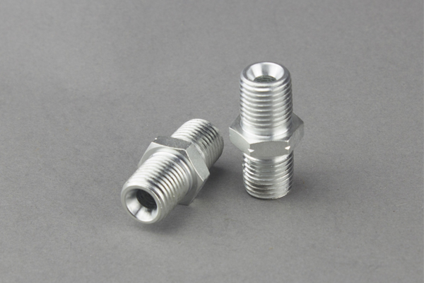 ADAPTADOR MANGUERA ALUMINIO MACHO 10 NPT 2"X 2" ESPIGA